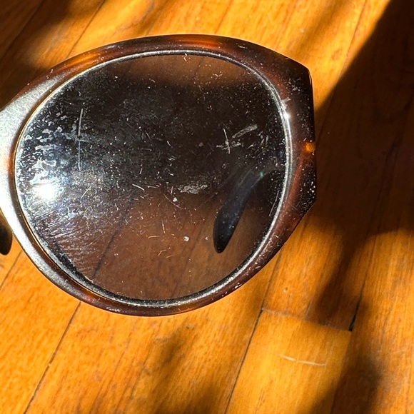 Oliver Peoples The Row “Don’t Bother Me” Sunglasses in Tortoise/Blue - Picture 5 of 7